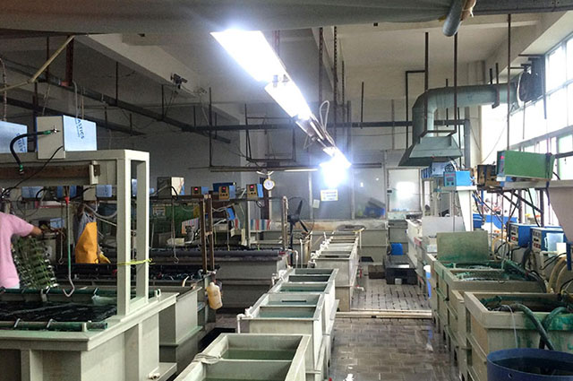 為何要關(guān)停小五金加工廠？