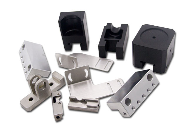 鋁合金加工廠家陽(yáng)極氧化為何要做前處理？