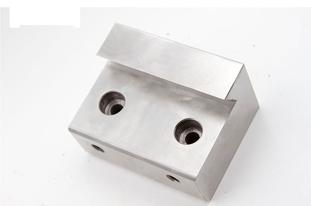 鋁型材外框定制加工的主流市場(chǎng)在哪里？